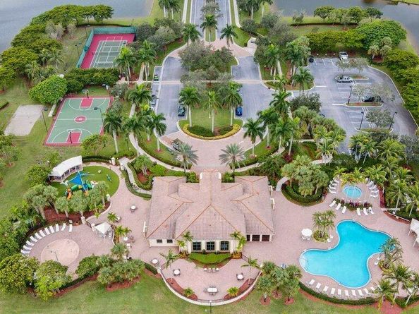 2703 Pienza Circle, Royal Palm Beach FL 33411