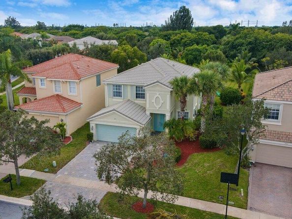 2703 Pienza Circle, Royal Palm Beach FL 33411