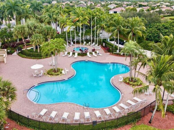 2703 Pienza Circle, Royal Palm Beach FL 33411