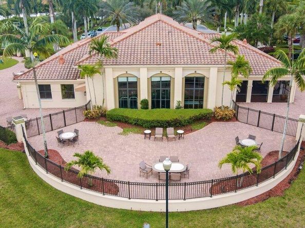 2703 Pienza Circle, Royal Palm Beach FL 33411