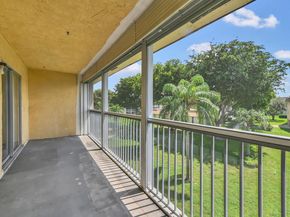 700 Village Green Court 314, Palm Springs FL 33461