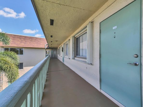 700 Village Green Court 314, Palm Springs FL 33461