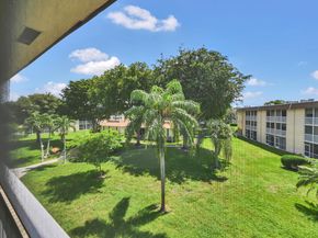 700 Village Green Court 314, Palm Springs FL 33461