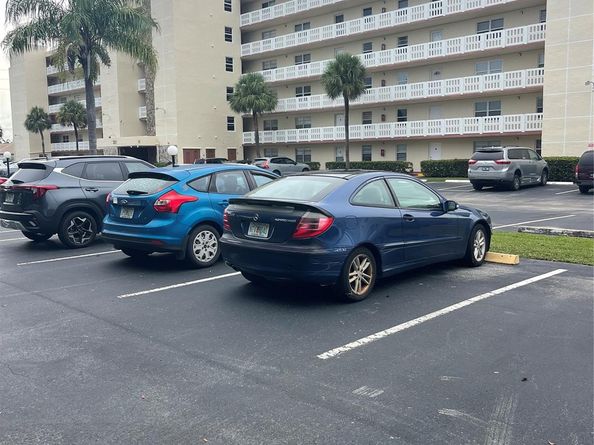 301 SE 3rd St 303, Dania Beach FL 33004