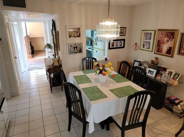 8950 Sunrise Lakes Blvd 112, Sunrise FL 33322