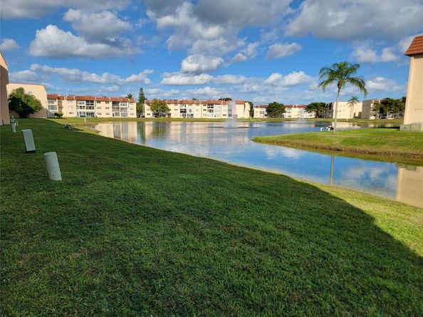 8950 Sunrise Lakes Blvd 112, Sunrise FL 33322