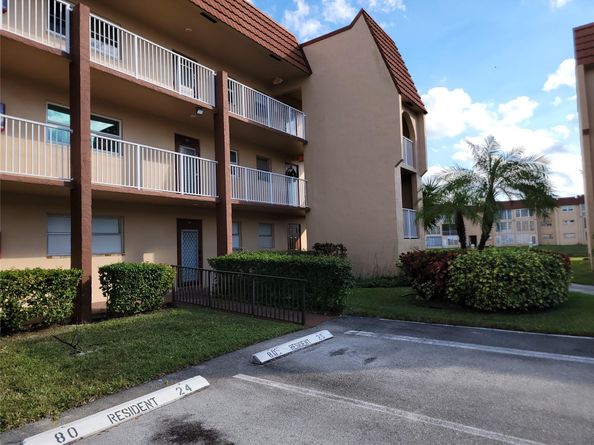 8950 Sunrise Lakes Blvd 112, Sunrise FL 33322