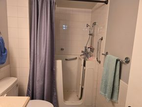 140 Lake Meryl Drive 233, West Palm Beach FL 33411