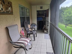140 Lake Meryl Drive 233, West Palm Beach FL 33411