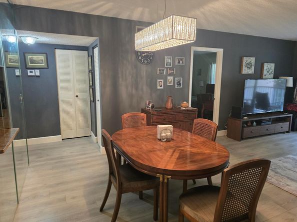 140 Lake Meryl Drive 233, West Palm Beach FL 33411