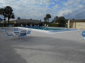 140 Lake Meryl Drive 233, West Palm Beach FL 33411