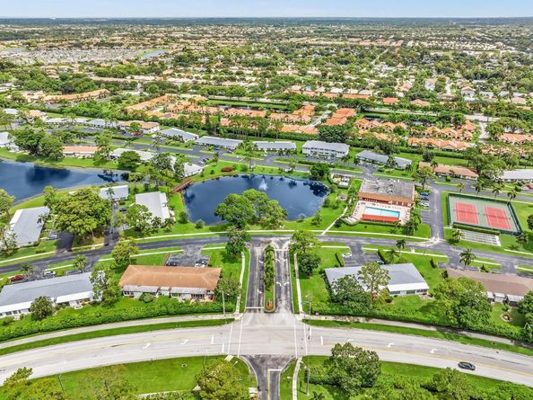 5075 Petal Place A, Delray Beach FL 33484