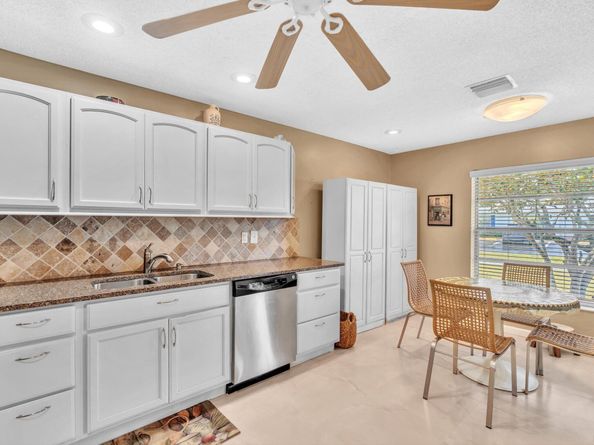 5075 Petal Place A, Delray Beach FL 33484