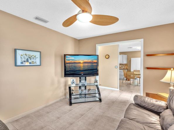 5075 Petal Place A, Delray Beach FL 33484