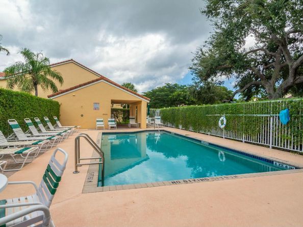 17060 Emile Street 9, Boca Raton FL 33487