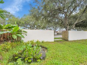 14980 Durham Ln, Davie FL 33331