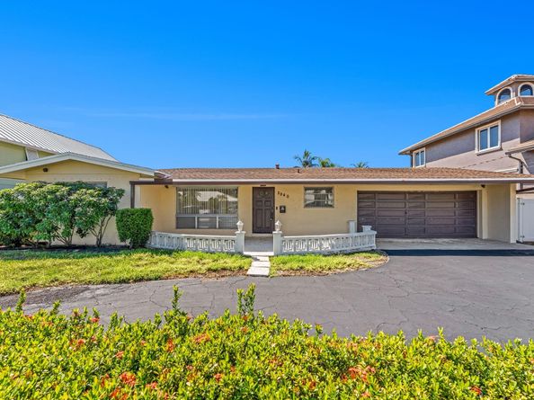 2940 NE 19th St, Pompano Beach FL 33062