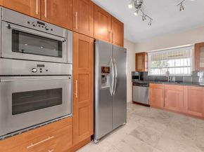 2940 NE 19th St, Pompano Beach FL 33062