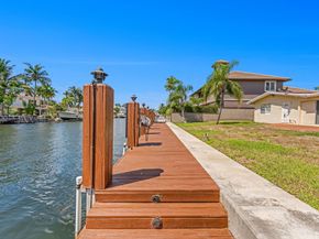 2940 NE 19th St, Pompano Beach FL 33062