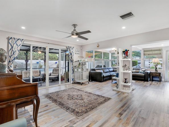 1015 NE 18TH St, Fort Lauderdale FL 33305