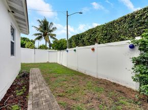 1015 NE 18TH St, Fort Lauderdale FL 33305