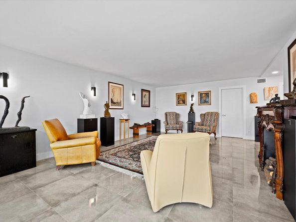 120 Lakeshore Drive 436, North Palm Beach FL 33408