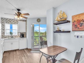 3959 Via Poinciana 503, Lake Worth FL 33467