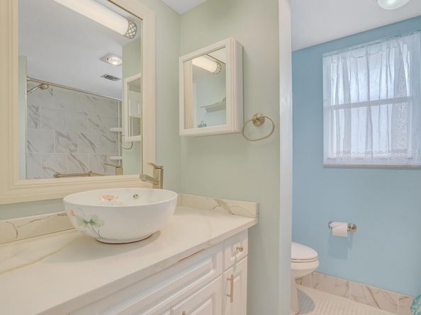 3959 Via Poinciana 503, Lake Worth FL 33467