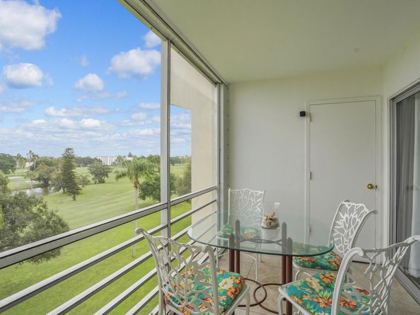 3959 Via Poinciana 503, Lake Worth FL 33467