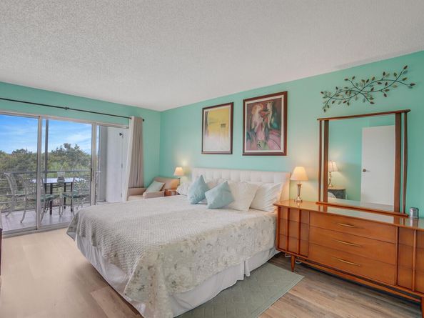 3959 Via Poinciana 503, Lake Worth FL 33467