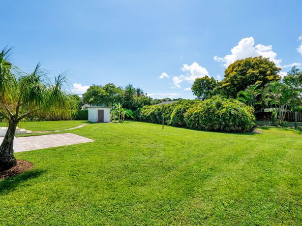 330 Center Street, Jupiter FL 33458