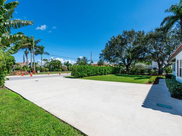 330 Center Street, Jupiter FL 33458