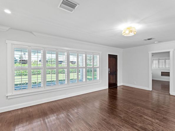 330 Center Street, Jupiter FL 33458