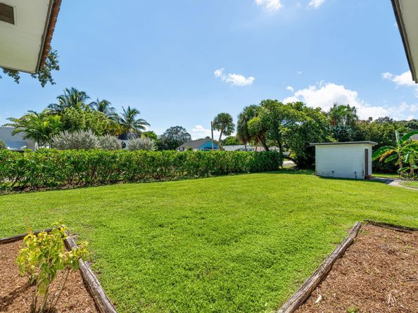 330 Center Street, Jupiter FL 33458