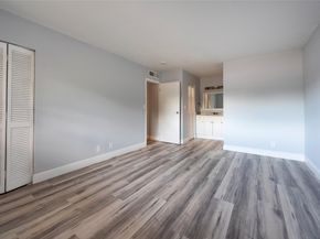 6061 N Falls Circle Dr 102, Lauderhill FL 33319