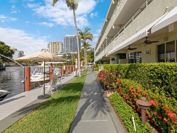 1000 SE 4th St 127, Fort Lauderdale FL 33301