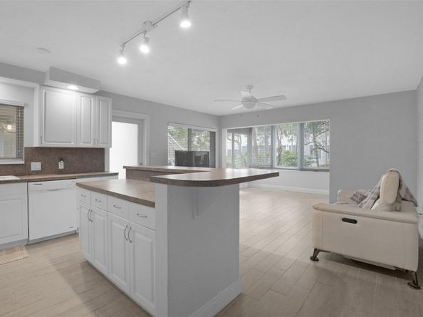 1000 SE 4th St 127, Fort Lauderdale FL 33301