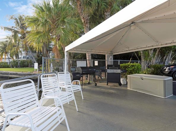 1000 SE 4th St 127, Fort Lauderdale FL 33301