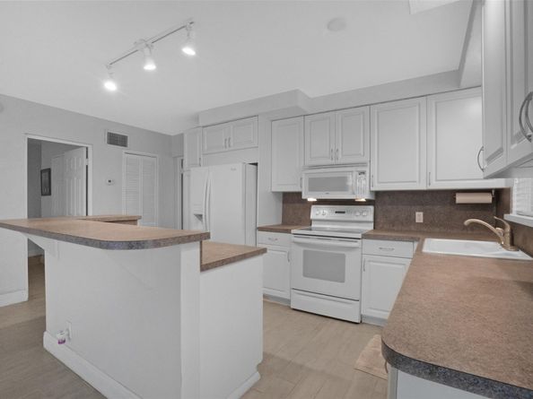 1000 SE 4th St 127, Fort Lauderdale FL 33301