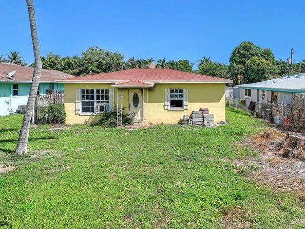 245 NE 11th Street, Delray Beach FL 33444