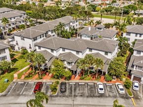 725 SW 148th Avenue 507, Sunrise FL 33325