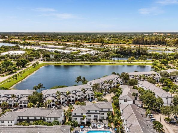 725 SW 148th Avenue 507, Sunrise FL 33325