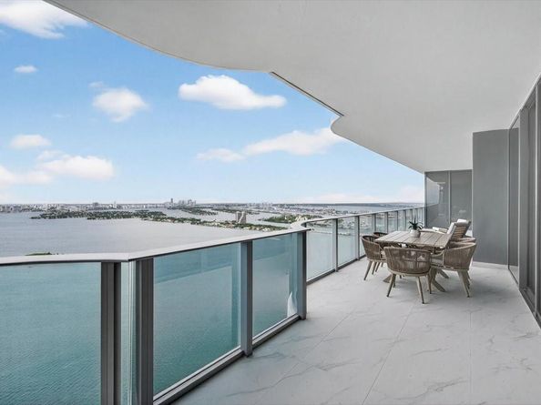 700 NE 24th Street 4802, Miami FL 33137