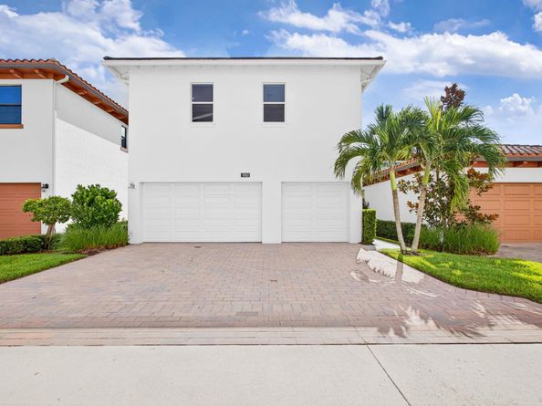 7053 Edison Place, Palm Beach Gardens FL 33418