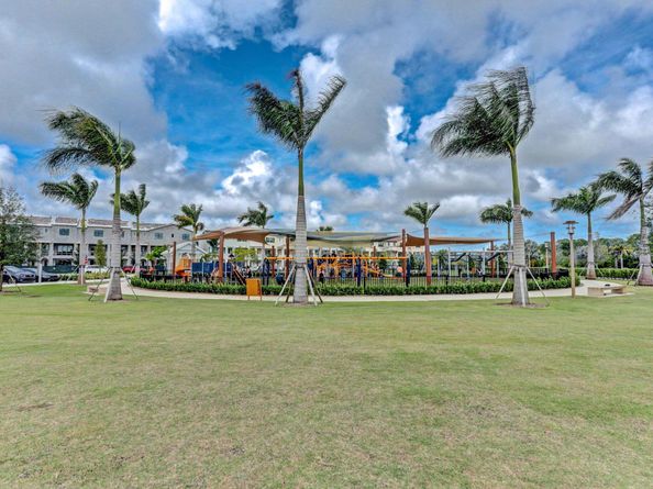 7053 Edison Place, Palm Beach Gardens FL 33418