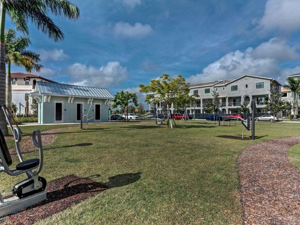 7053 Edison Place, Palm Beach Gardens FL 33418