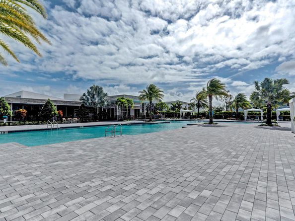 7053 Edison Place, Palm Beach Gardens FL 33418