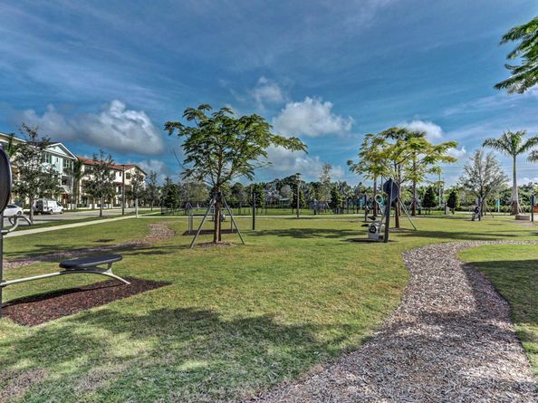 7053 Edison Place, Palm Beach Gardens FL 33418