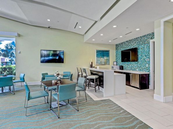 7053 Edison Place, Palm Beach Gardens FL 33418