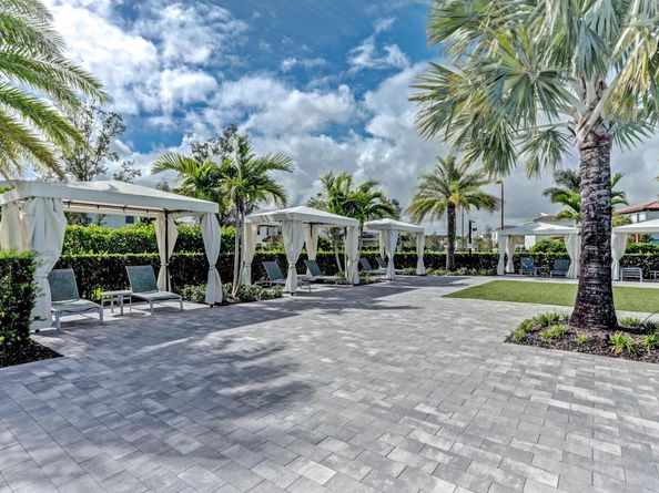 7053 Edison Place, Palm Beach Gardens FL 33418